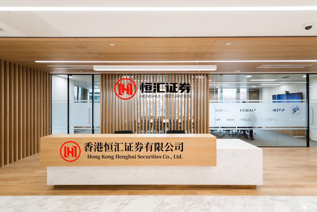 云配资官网 从“日涨百万”到泡沫散尽，曾经一夜爆红的郭有才，如今怎样了?